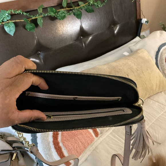 Steve Madden cross body - Picture 3 of 3